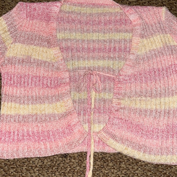 Y2K Knit Crop Top - Picture 3 of 4